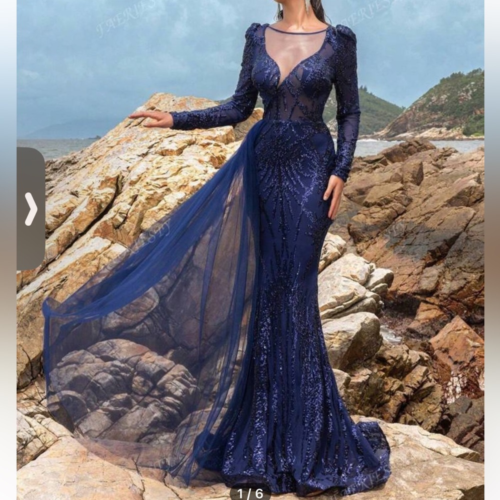 So elegant Sequin mermaid hem formal dress